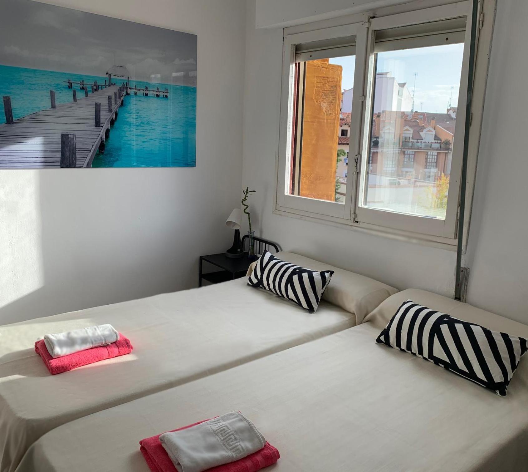 Hotel Y Restaurante Puerta De Aranda Aranda de Duero Eksteriør billede