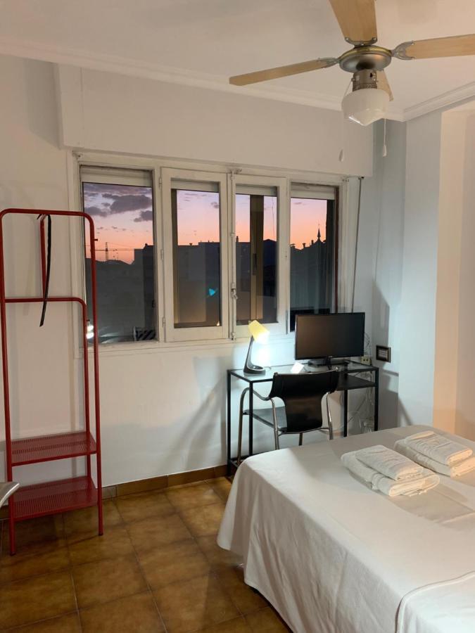 Hotel Y Restaurante Puerta De Aranda Aranda de Duero Eksteriør billede