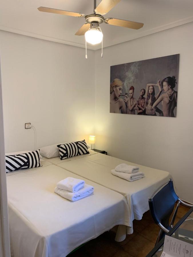 Hotel Y Restaurante Puerta De Aranda Aranda de Duero Eksteriør billede